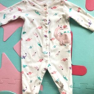 5/$25 🌟🌟Carter’s onesie🌟🌟